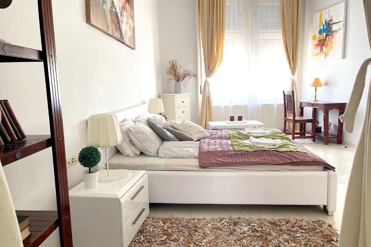 Elegant 125M2 Apartment In Center Of بودابست المظهر الخارجي الصورة