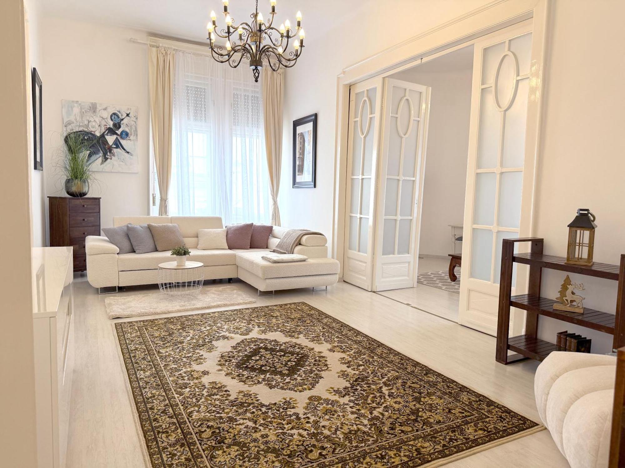 Elegant 125M2 Apartment In Center Of بودابست المظهر الخارجي الصورة