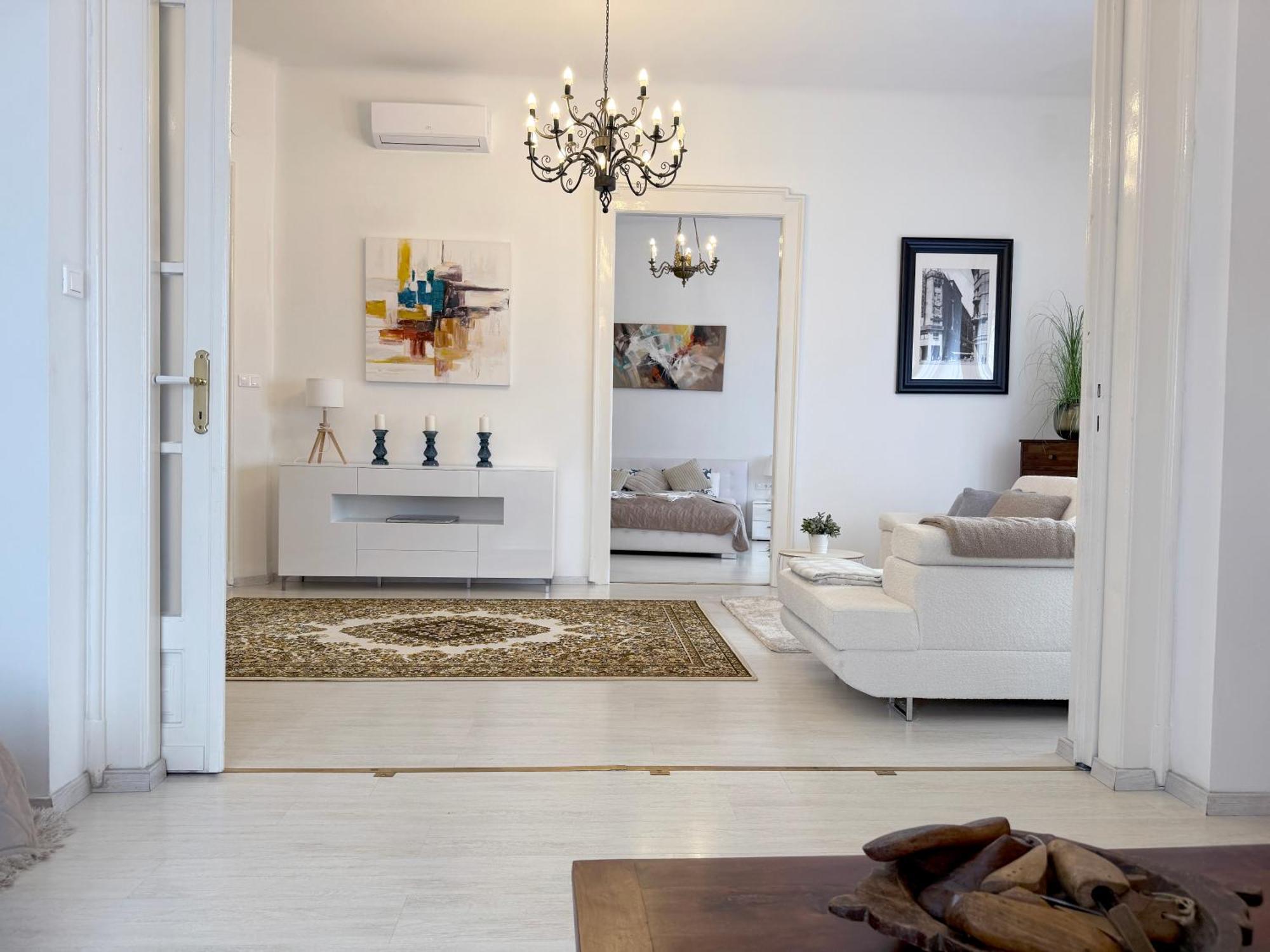 Elegant 125M2 Apartment In Center Of بودابست المظهر الخارجي الصورة
